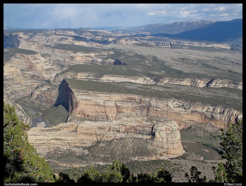 Steamboat Rock from the Harpers Corner Trail